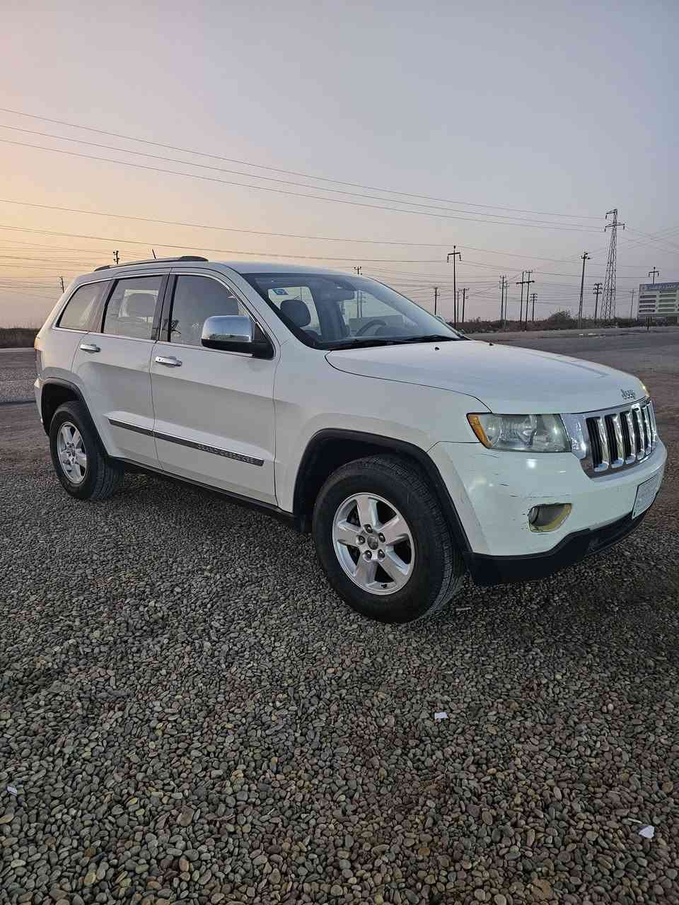 سلام عليكم  جيب  لاريدو  موديل  12 سيارة جديده  كير محرك حداديه   تخم تاير   جاهزه  رقم بغداد  سياره  متعوب  عليها سنويه 27 مواصفات  كشن  كهربيّ  تحكمات    السعر 146         عنوان  ميسان  رقم الهاتف /***********/***********
