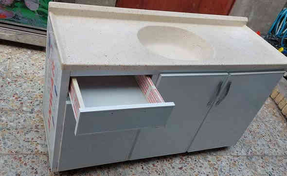 سنك مرمر مترتين السعر 110
سنك احمر حوضين مترتين السعر75
گاونتر المنيوم مترتين4 قطع تعليك وطرح+سنك +محلق كاونتر 
..الطرح مرمر والسنك متر و20 السعر250
گاونتر المنيوم متر ونص السعر125
***********
***********
