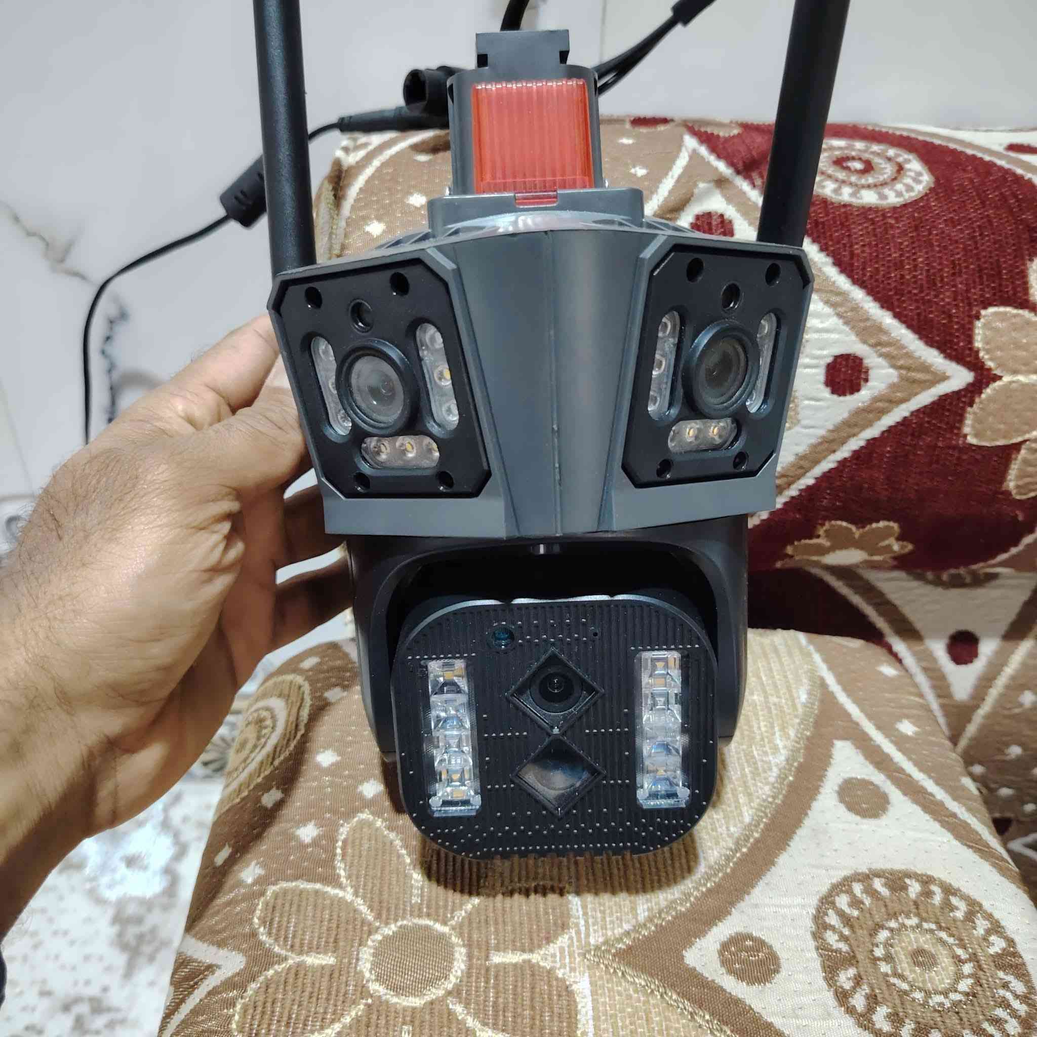 كاميرا تربط على الايباد والموبايل جديد يوجد توصيل لكل العراق سعر50الف بس  ***********
