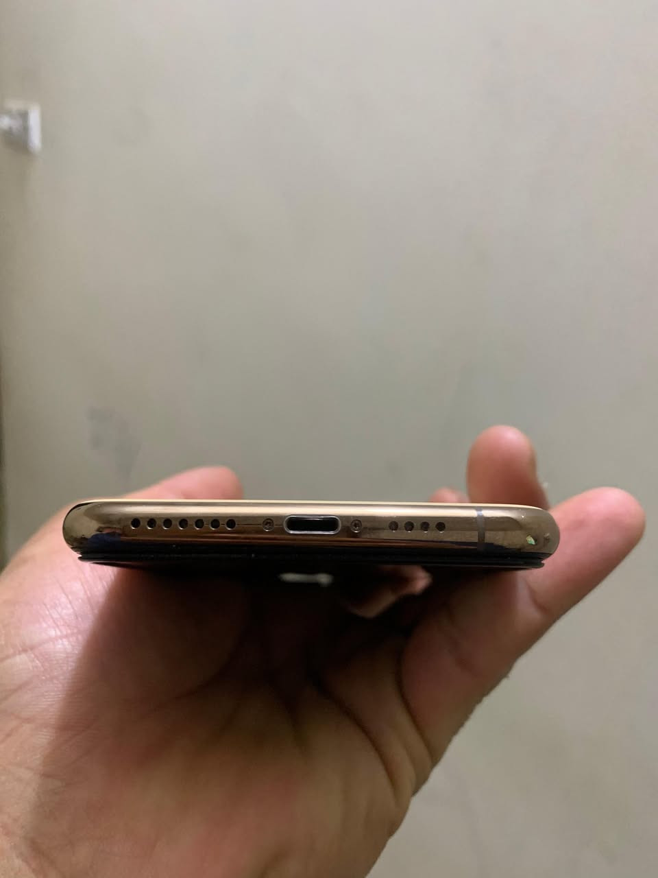 ايفون ١١ برو ماكس ذاكره ٢٥٦ جهاز نضافه ١٠٠ بلادي ممفتوح شخط مبي بطاريه ٧٥ وشرط بشحن يخبل اطيك سعر ٣٧٥ وبي مجال لشراي مو شراي لتعلق شعدك مراوس نزل ***********
