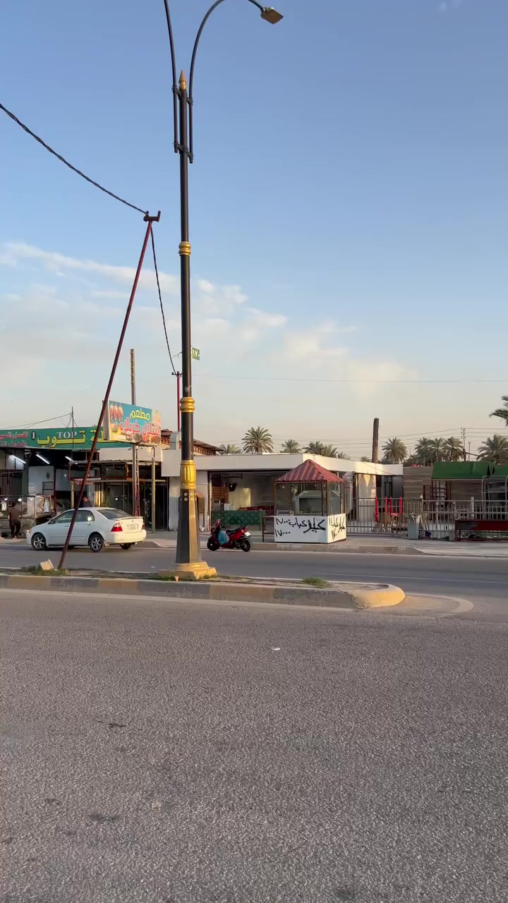 مغزن للأيجار طول 25عرض6على شارع عام القنطرة البيضأ يم عامود 170لواجهه6للستفسار تصال ***********
