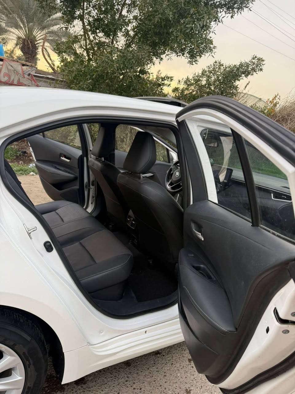 كورلا هايبرد 2025 رقم وسنويه بغداد الجديد كفاله عامه السياره بصمه ماشيه 24 وارد خليجي 
تايرات جدد 
محرك 1800
بصمتين
رادار 
كشنات جلد
تبريد قطعتين 
فتحه قماره 
العنوان بغداد الشعب مقابيل المحكمه 
السعر 160 وبيهه مجال حك الجيه 
***********
