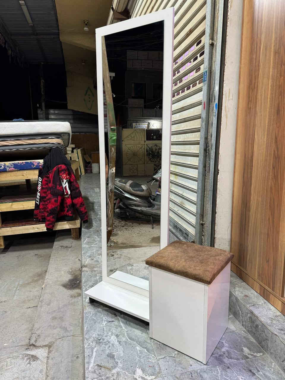 ✨ غرفة تركي  اصلي  ٨قطع✨
سرير عادي
برغي وجوي حديد
شازلون مخزن
 قماش وتر بروف أصلي
✨ نظافة 95 /💯
 السعر  / 850  بيه مجال
🚚 شد ونقل مجاني داخل بغداد
📦 توصيل للمحافظات بأسعار رمزية


**إذا كنت صاحب هذا الإعلان وتريد حذفه لأي سبب، رجاءا أرسل رسالة إلى الدعم الفني**