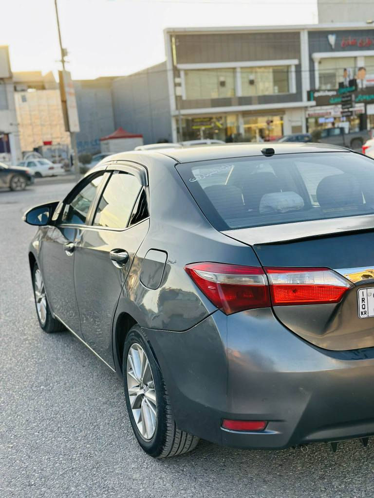 تويوتا بيكاشؤ مؤديل ٢٠١٥ ى خه ليجى فول مواسه فات به س سلايت نيه مه كينه ٢٠ ى گه وره يه گيرو مه كينه به شه رت ته قه و ره قه به شه رت ره قه و ژينگه ى نوييه به ناو خؤمه ٥ يان ٦ پارجه ى بؤيه غه بيشى كه ميك ليدرانى هه يه نرخى ١٠٧ وه ره قه و محامه ژ.م *********** أربيل, العراق
