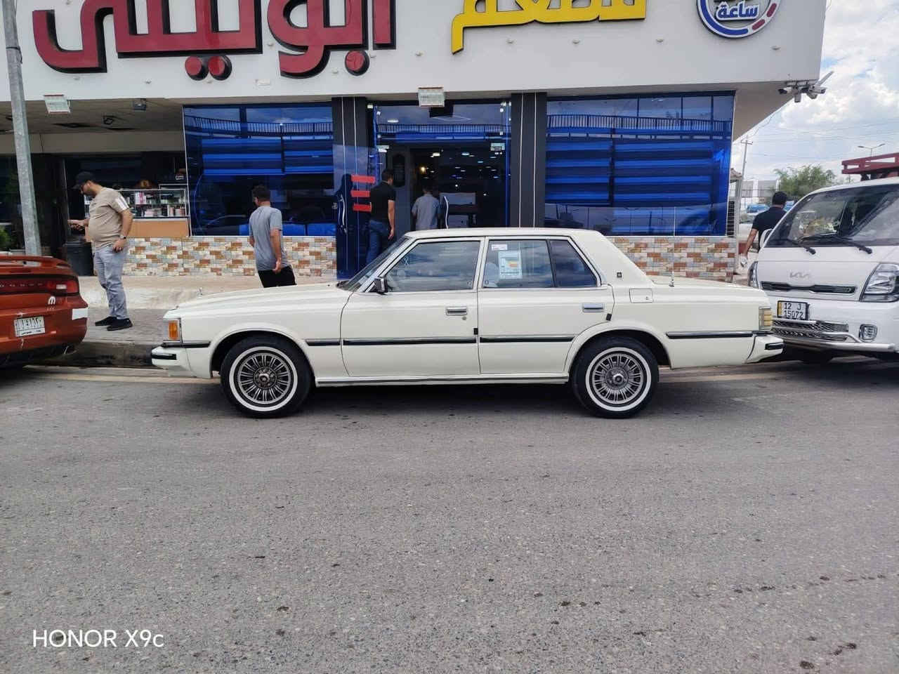 سوبر 82 صبغ اقل من حزام سعر 40 وبها مجال ***********
