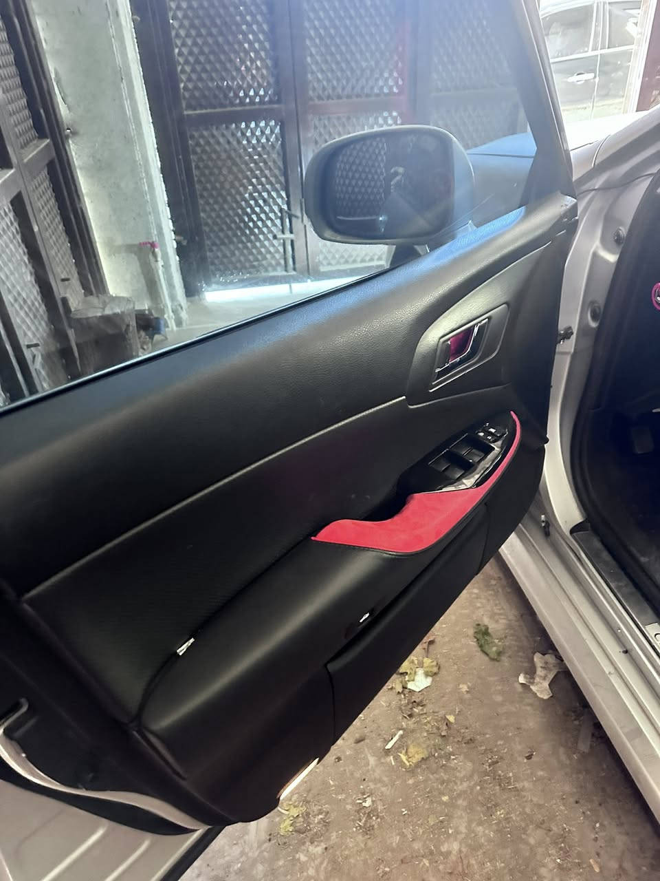 شاهینە حوتە 2012 مەکینە 200
قەپات مواسەفات
درگا شەفت
پێشو دوا کامیرە
ئاوینە شەفت
ئاوینە لەگەڵ بەگ ئەخەویت
سپۆرت
کامل لەحیە تۆمس
بیلاد ئەتلەت
کوشن تەبرید
کوشن سارودو گەرم
کوشن کارەبا
کوشن خەزن
مکەبەرە jbl
ئیتر قەپات مواسەفاتە
سەیاررکە لۆک لۆکە 
کقمل مەسرەف کراوە
یەک سەنتی مەسرەف تیانیە 
سەیسرەی مالە لۆکە سەیارەکە تەقەو رەقە دەعمو لیدراو قرچو هەمو گیانی بەشەرتژم:***********
