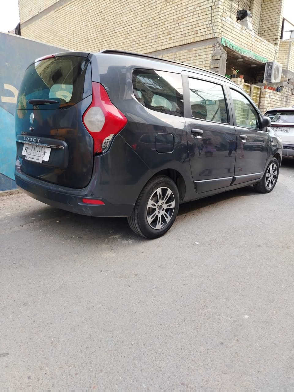 للبيع رينو لودجي 7 راكب موديل 2019 مطلوبة للمصرف كفيل موظف تتحرر نهاية السنة رايدهة 72وقة وبيهة مجال بيهة بارد قليل سيارة جاهزة مابيهة  اي نقص
للتواصل ***********
