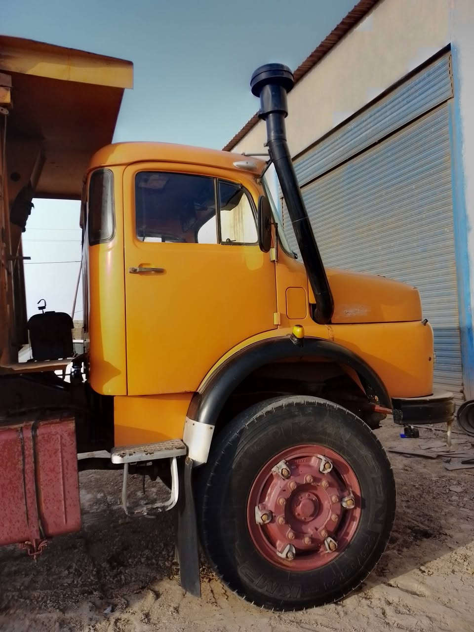 السلام عليكم للبيع قمارة حلوة ومدوشمة عنوان بغداد ملاحظة مكلف بلنشر الاستفسار على  الرقم ***********
