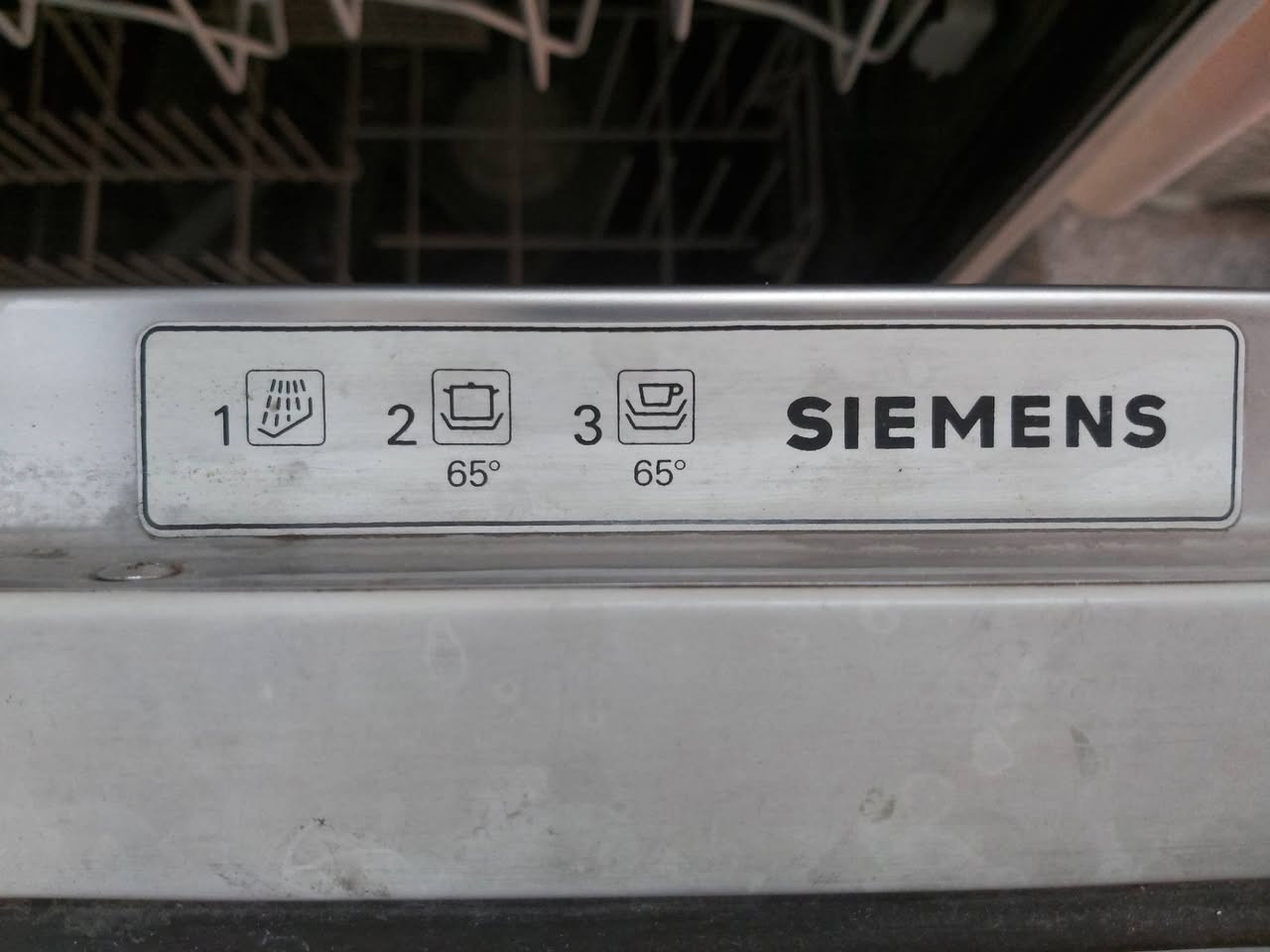 غسالة مواعيد SIEMENS الالمانية الاصلي موديل Lady 420 سلتين مع كافة ملحقاتها، جديدة غير مستخدمة، استيراد الشركة الافريقية
المكان الموصل الجانب الايسر 
السعر 275 الف وبيها مجال بسيط
للتواصل
***********
