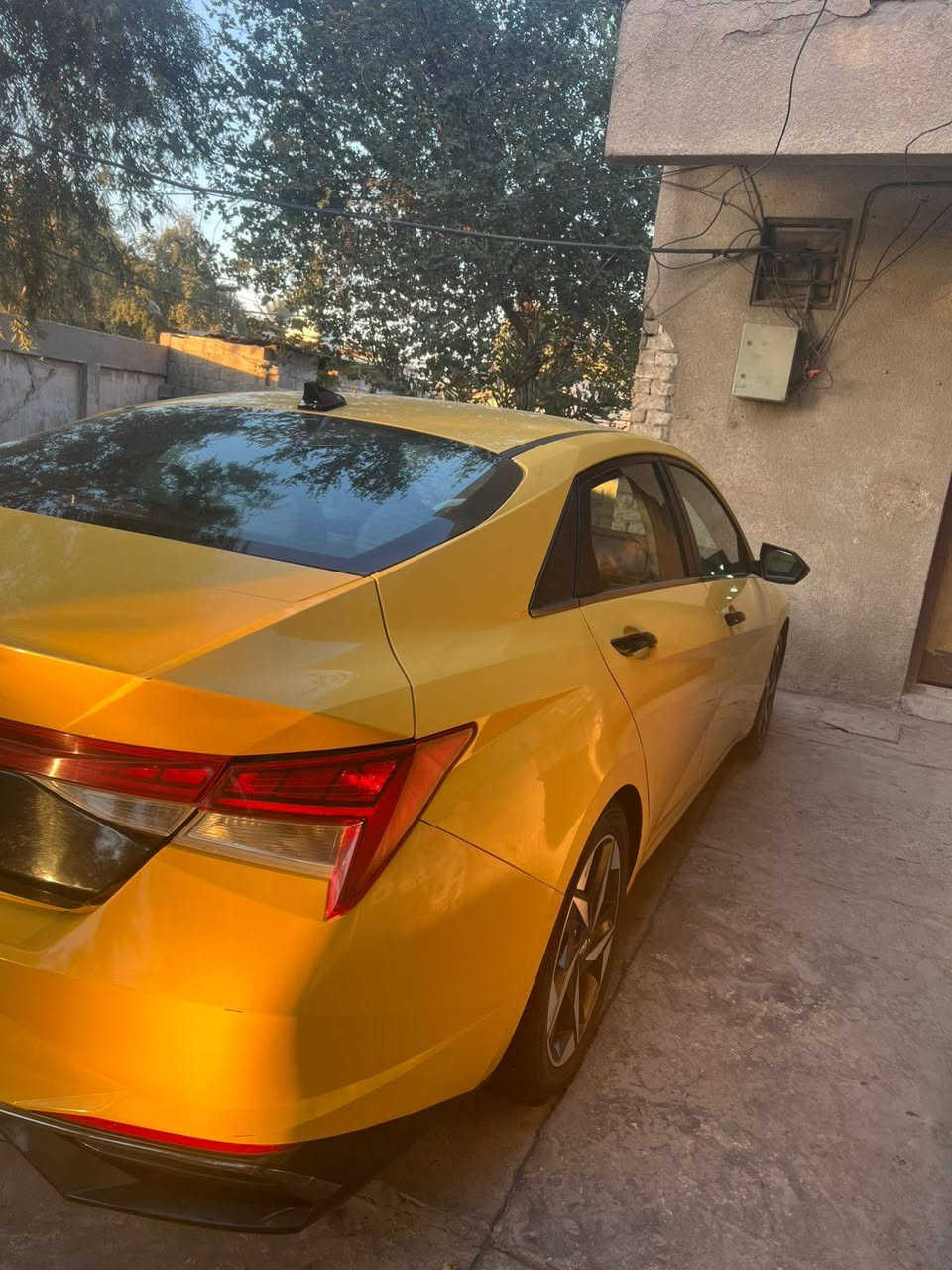 النترا 2021 وارد امريكي سياره فول مواصفات لون اصفر 
حادثه موجود بلصور السعر 140 وبيه مجال
رقم الهاتف < ***********> .
