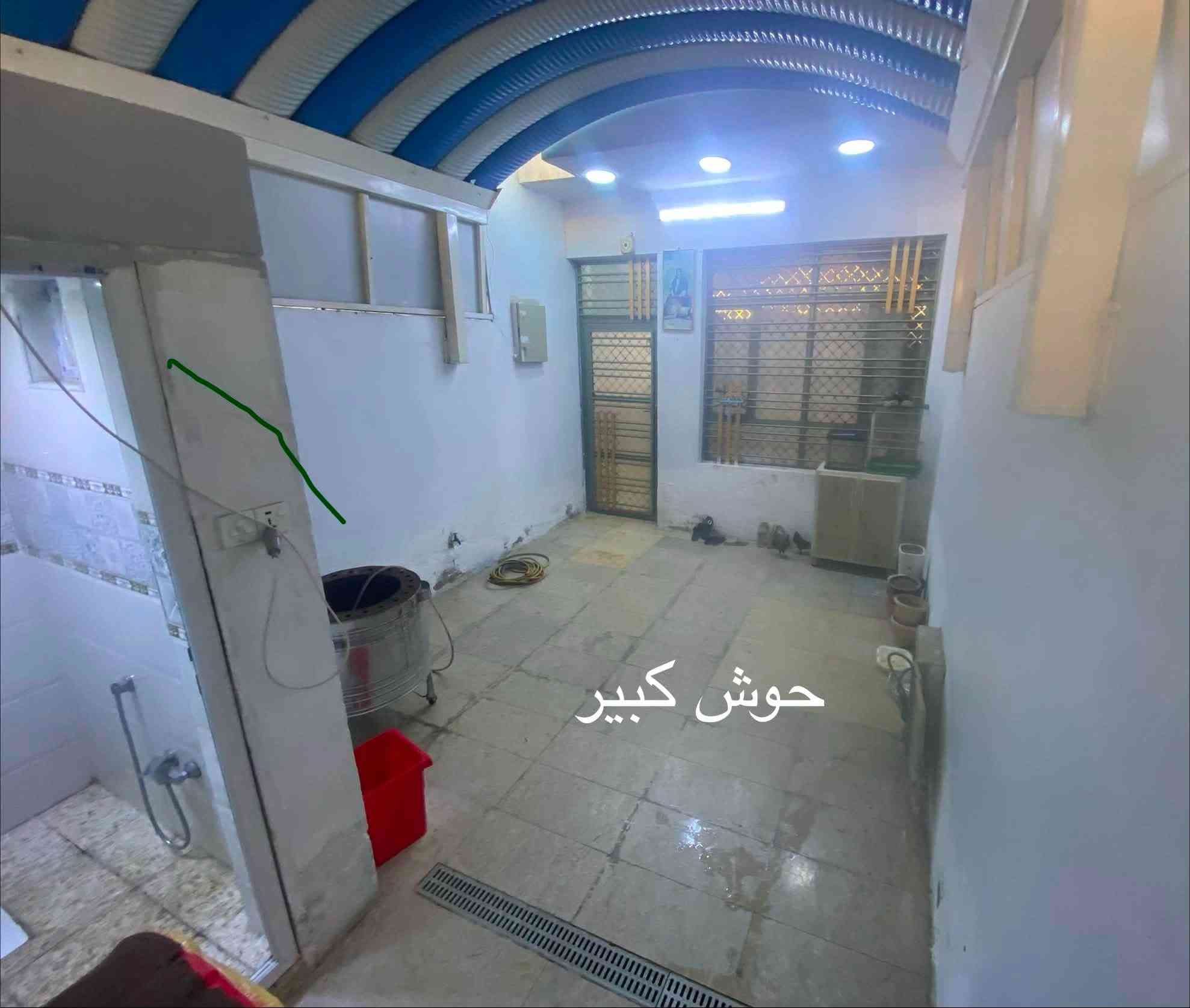 سلام عليكم 
بيت طابقين مسلح مساحة (٧٢م)  قطاع ٥٥ بضهر مستشفى الشهيد الصدر 
بناء٢٠٢٤  الارضيه الطابق الاول مرمر الطابق الثاني كاشي  الصاله سيراميك يعني البيت مرتب ترتيب حلو قريب عالشارع الخدمي ٥ بيت 
للاستفسار اكثر :*********** 
السعر 175 وبيه مجال للشراي  
( متواجد واتساب فقط )
