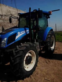 للبيع مكينه نيو هولند حجم 110موديل 2014مكفول وضع شركه للستفسار تصل على...