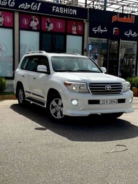 لاندكروز فئه GXR موديل 2012 مكينه V8 ماشيه 160  حادثه جاملغ الامامي جه...