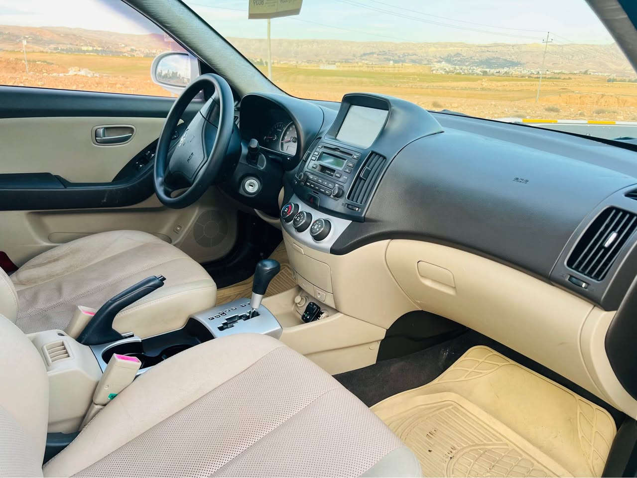 ئاڤانتی 2007ناو زەرد 
مەکینە 16دەکشن بەرز 
گێڕو مەکینە بەشەرتە 
کوشین جڵدو هیتەر 
ئاوینە کارەبای چوار تایەی نوێ 
بێدەعم سعری 50کەمێک مەجال
گەر مشتەری پەیوەندی بکە 
*********** كويسينجاك, أربيل
