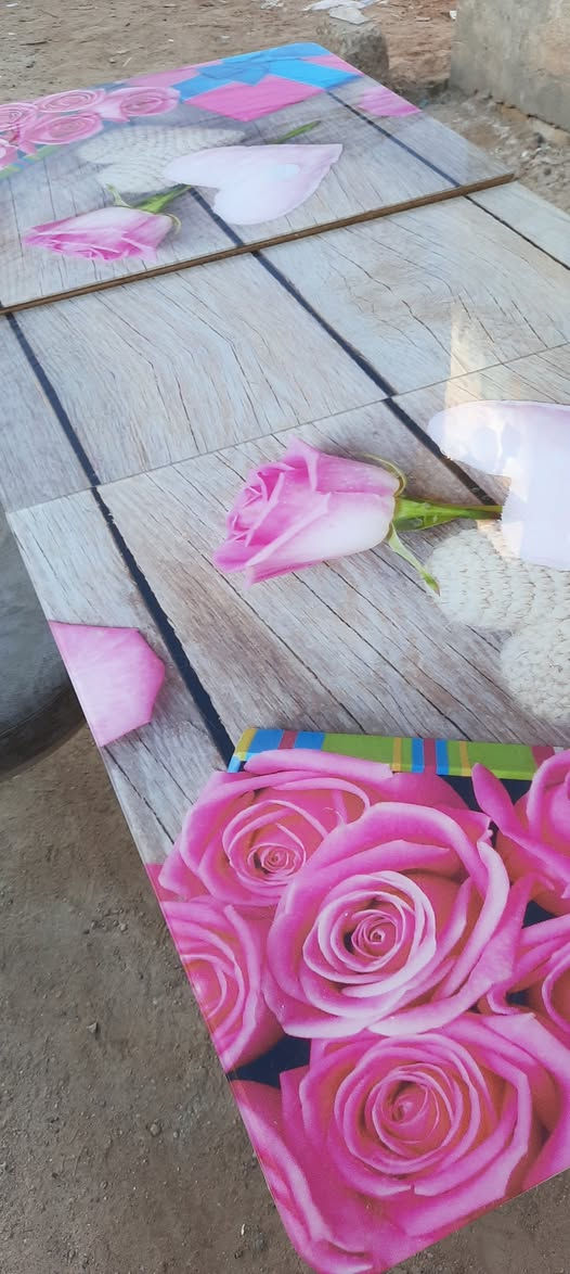 البيع ميز طعام اصلي السعر ب 《85》 ألف عدد كراسي 《2》 كراسي رصاصي هم البيع عدد《2》 ب 《50》 عنوان ميسان عماره اتصل 《***********》 الشراي يتصل بالخدمة عمارة, ميسان
