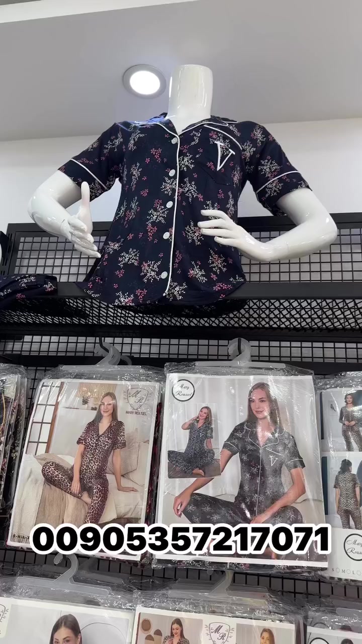 بيجامات نسائي 
نوع القماش قطن مودال
سيري اربع قطع M L XL 2XL
الشحن من اسطنبول
البيع جملة فقط

Women's pajamas
Fabric type: Modal cotton
Set of four pieces: M, L, XL, 2XL
Shipping from Istanbul
Wholesale only
#Wholesale #toptan_giyim #Istanbul #Turkey #fashion #pijama #جملة #بيجامات #استيراد_ملابس_تركية #تراكات_نسائية #sleepwear


**إذا كنت صاحب هذا الإعلان وتريد حذفه لأي سبب، رجاءا أرسل رسالة إلى الدعم الفني**