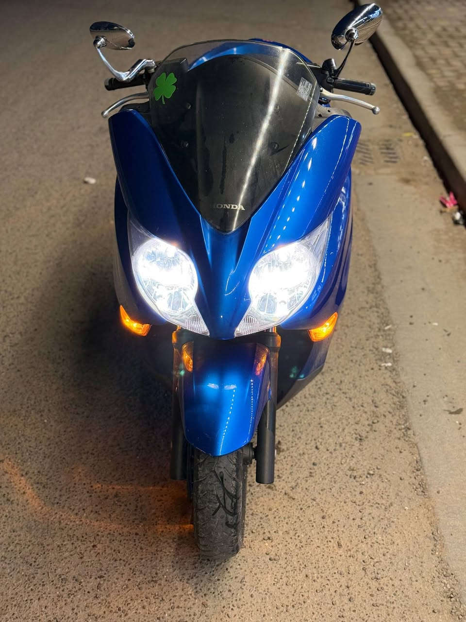 سلام عليكم فورزه 0/10 دراجة جديدة ماشية 15 كم مكفولة السعر 2300 مكاني حي الجهاد
***********
