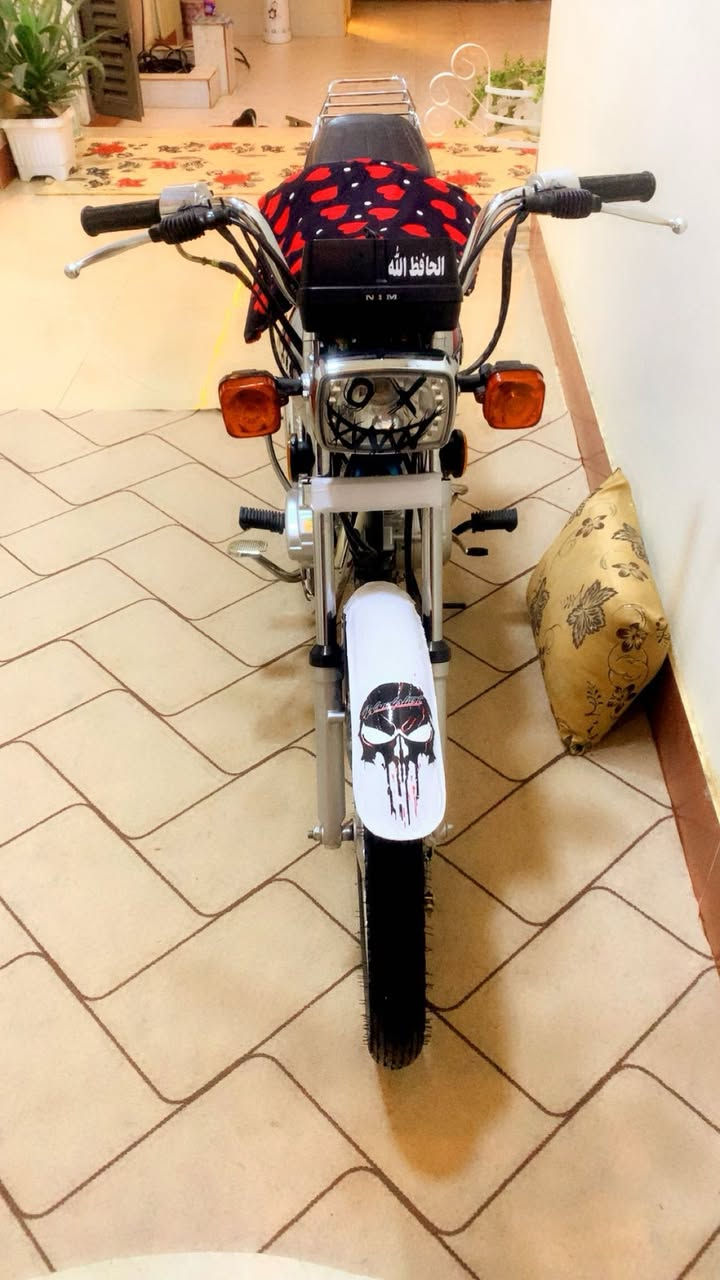 نامه متياز للبيع موديل 2027
مكفوله من التاير لتاير 

صارلهه عشرت ايام من طالعه من الوكيل 

لون مميز

مكاني ديالى الخالص

***********
