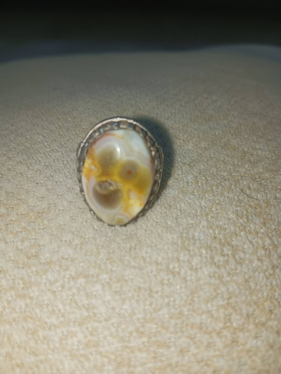 خواتم عطف حجر قديم مع خاتم ياقوت باريسي مع عقد وسوار كهرب حر طبيعي ماكنتوش للبيع ***********
