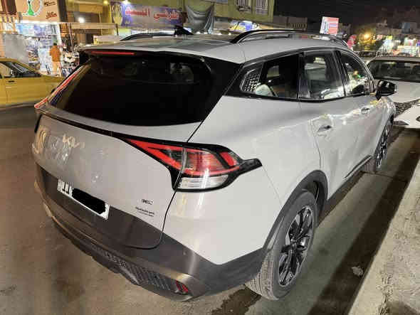 سبورتج 2023 اكس لاين
ماشيه30 
دخول جديد  رقم بغداد
المواصفات
1بانوراما
2 بصمه ابواب وتشغيل وصندوق
3 جنطه كهرباء
4 شاشه كبيره ايباد عل طول دشبول 
5لدات نهاري هيلوجين
6كراسي جلد
7كراسي كهرباء 
8تحكمات فول 
9مرايه داخليه عاكسه للضوء وبيها بوصله
10 ترحيب عند الاقتراب
11شاحن واير ليس
12هند بريك بصمه
13اوتو هولد
14 حساس امامي
حادث السيارة بيه صبغ بابتين وبنيد 
الاستفسار ***********
