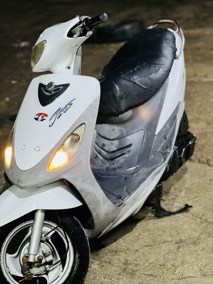 السلام عليكم                                 السعر ((525 )) وبيها مجال بسيط 
((***********)) 
ماكس منغولي موديل 2007     ((مكان الدراجه  حله شارع 80 ))
الدراجه مكفوله من الطول لطول مكينه برغي مامفتوح بيها مكينه بلاد 49 
 زوج تاير جدد  كهربائيات كلها شغاله الدراجه طالعه بشهر 7 يعني تقريبا صارلها 5 اشهر
