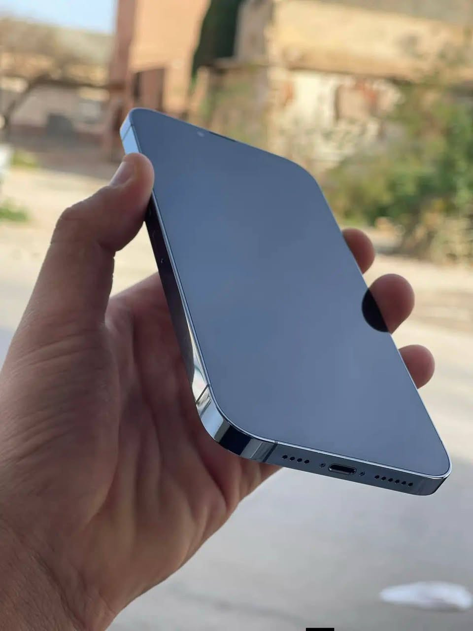 13برو ماكس شخط مابي كلشي ممبدل بي وتر ذكره 256 والبطاريه 87
سعره 685 مكاني بغداد حي الجهاد ***********
