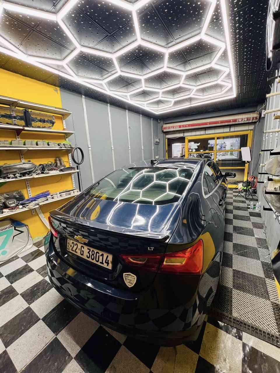 تم تنزيل السعر 80 قفل 
السلام عليكم ماليبو 2017 استخدامي الشخصي 
مواصفات lt السيارة جديدة فول عدى الفتحة
1500تيربو 
كير at المرغوب 
بصمة تشغيل 
بصمة 4 ابواب
الجنطة بصمة
لايت زينون
كشنات كهرباء 
اشاير بالمرايا
كشنات جلد ومخمل
ويل كب شكل وردة مميز
تاير18
حادثهة جانبي بنيد وجاملغ ايسر وشوية من الباب ومبدلات والجهة اليسرة جاملغ مصلح ومصبوغ 
الباقي كفالة كير ومكينة كفالة 
السعر80قفل
المكان كربلاء طويريج 
للتواصل *********** 
اتصال فقط غير متواجد ع النت
