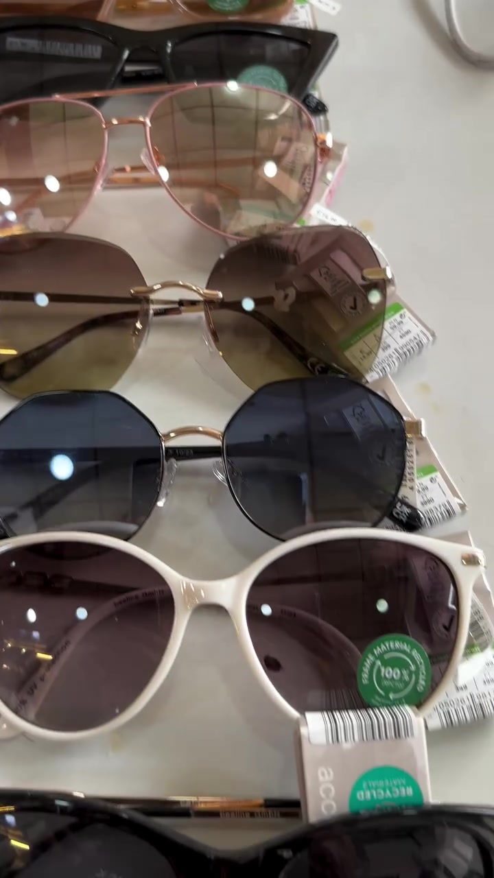 وجبه جديده نضرات المانيه👓🕶️🇩🇪🇩🇪🇩🇪
توصيل متوفر لجميع المحافظات🚘🚘🚘
عنوان ديالى خانقين توله فروش بجانب صيدلية مازن📍📍📍


**إذا كنت صاحب هذا الإعلان وتريد حذفه لأي سبب، رجاءا أرسل رسالة إلى الدعم الفني**