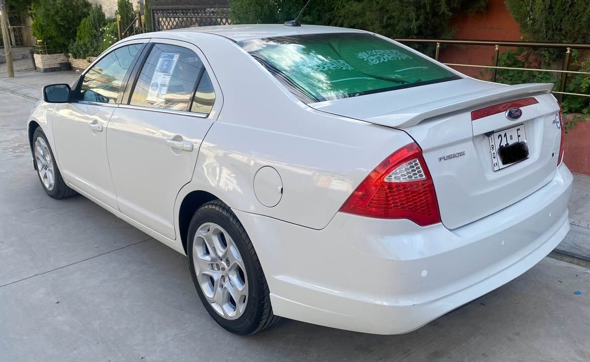 Ford fusion SE مـۆدێـل ٢٠١١ - مــواســەفـات SE - 
پارچەیەکی بۆیاخە بی لیدراو چەمەلەخی لای سایەق پیشەوە
- تـەپەی گێری نییە - مەجموعەی سوکان بیلادی - بلوتوز وشاشەو کامرا  - سیستمی Microsoft- گــێڕ و مـەکـینە و کـارەبایی و تەحویل و غەرامە بە شەرت١٢٠مایل رۆشتوە سپیری دانەبەزیوە و تازە ماوەتەوە
لە سلێمانیم
ژم(***********) السليمانية, العراق
