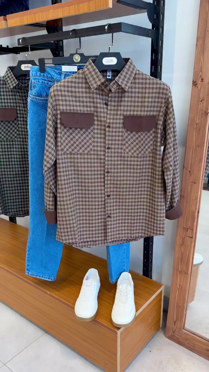 قميص كاروهات خامه لطيفه 🪡🧵
٣  الوان 
.
#اكسبلور_explore #أزياء #ازياء_علي_رحيم #fashion #موضة


**إذا كنت صاحب هذا الإعلان وتريد حذفه لأي سبب، رجاءا أرسل رسالة إلى الدعم الفني**