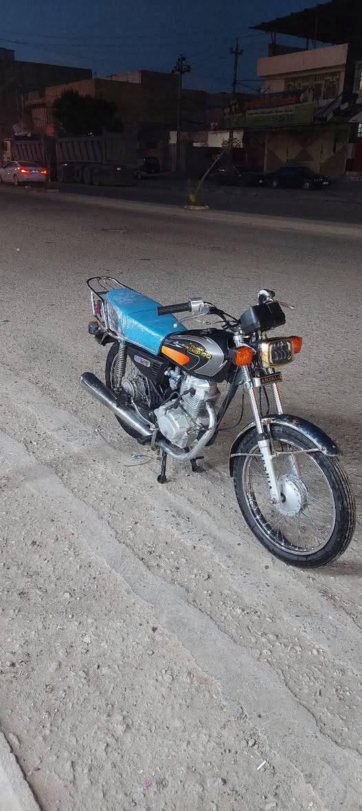 سلام عليكم 550 وبيه مجال دراجه اربعه كير ناعمه امتياز اتلث احرف موديل 23 اوراق أصولي  كامله ست اوراق مو سكنر
مكينه ما مفتوح بيه اي برغي وناعمه وحلوه الدراجه جاهزه ما عايزه شي  سعرها 550وبيه مجال كاني نجف 
***********
