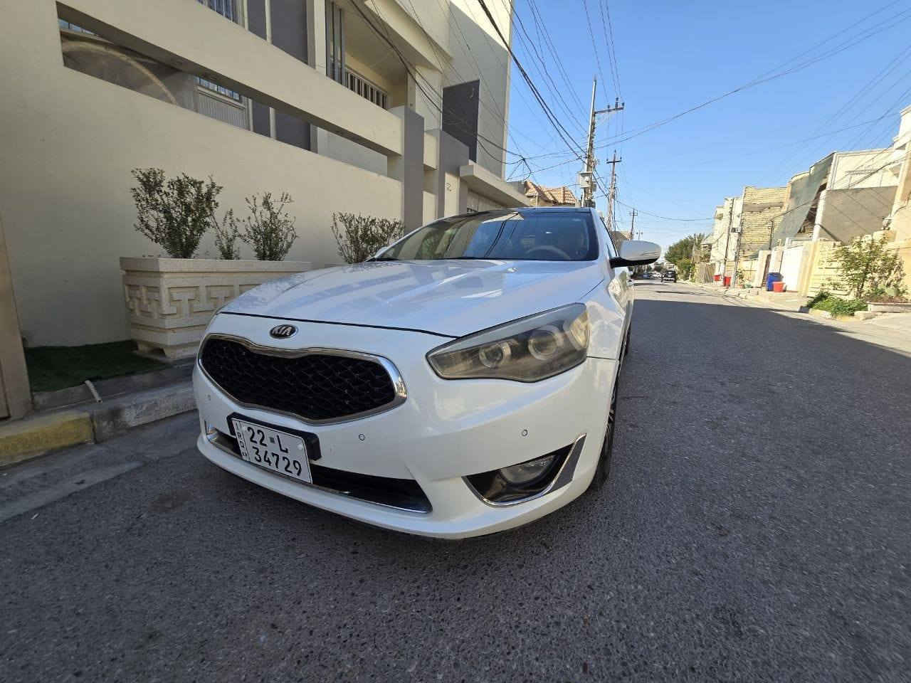 كيا كادنزا ٢٠١٤  خليجي محرك ٦ سلندر دووش رقم اربيل دولي سنويه وهزه ورقم جديد   فوول مواصفات ملكي vip  ١/١  بانوراما  بصمه تشغيل بصمه ابواب شاشه كبيره كامره دواره تحكمات فوول اشاير بالمري مري شفط كشنات كهرباء تدفئه تبريد كشنات خزن ميموري قطعتين تبريد دخول ذكي مثبت سرعه بردات خلفيه . وضعيات قياده  كير محرك صدر جاهز بيها جاملغ وباب صبغ بدون دواخل بدون لغود بدون شواصي السياره جديده. السعر ١٢٢ 
للاتصال ***********
