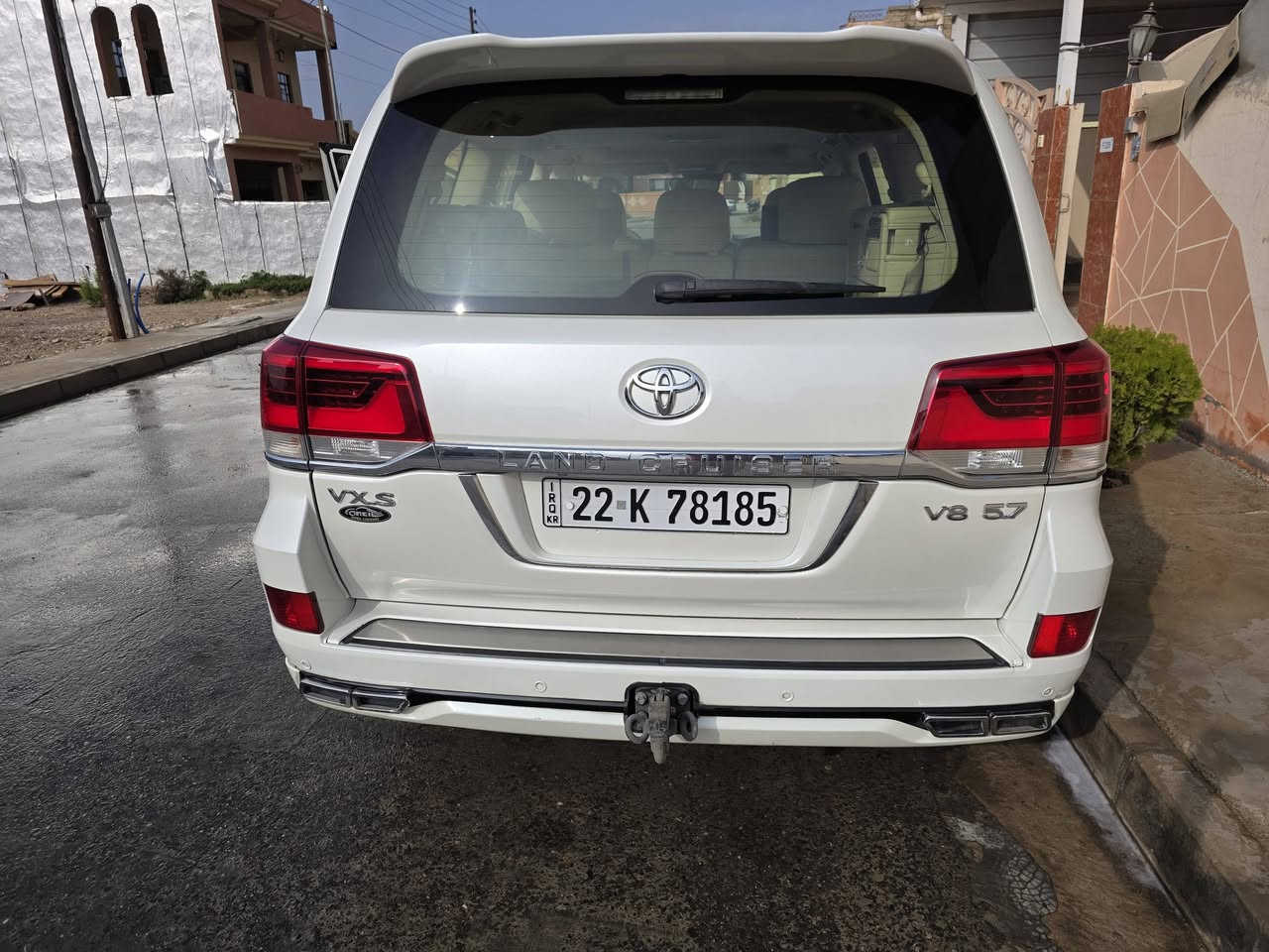 السعر 457
تـــــويــــــوتـــــا لانـــدكـــــروز  2016 ( لــــكــــزز  VXS )
لاندكروزر 2016  VXS
 شركة ساز 
جكات جوبليس 
محرك 8 (5.700) ليكزز
مواصفات ليگزز
‏‎لاندكروز VX.S 
‏‎موديل.موديل 2016
‏‎فول مواصفات 1/1
‏‎السيارة مواصفات اللكزز
‏‎1-جوبلس تصعد وتنزل جكات 
‏‎2-  كامرات 5
‏‎3- تدفئة وتبريد كشنات 
‏‎4- كشن سايق خزن ميموري 3 وضعيات 
‏‎5- اشاير ترحيب 
‏‎6- نضام ترحيب عند الاقتراب 
‏‎7- دبل ماوس 
‏‎8- شاشة تحكم لكزز
‏‎9- شاشات عدد 3 
‏‎10-تشغيل عن بعد 
‏‎11- كراسي كهرباء 
‏‎12- مكينة V8 /5.7
‏‎13-زراك لايت 
‏‎14- 5 بصمة ابواب 
‏‎15- سيستم صوت لكزس 
‏‎16- رادرات امامي + جانبي 
‏‎17- ستيرن صاج 
‏‎18- 8 ايرباك
‏‎19- فور ويل 
‏‎20- حساسات امامي خلفي 
‏‎ماشي 125 
‏‎22- نضام ايكو تقليل صرفية 
‏‎23-ثلاجة
24- كامرات 360 جميع الجوانب 
‏‎مواصفات VX.S معروفة ما يحتاج اذكر باقي المواصفات 
محرك كير بشرط مامفتوح
سيارة حيل نظيفة كلشي عل بلادي شرط
سنوية زنكة كلشي جديد مدفوع لـ 2028
سيارة مابيـها دينار مصرف كامل من كل نواحي
رقم صاحب سيارة ***********
