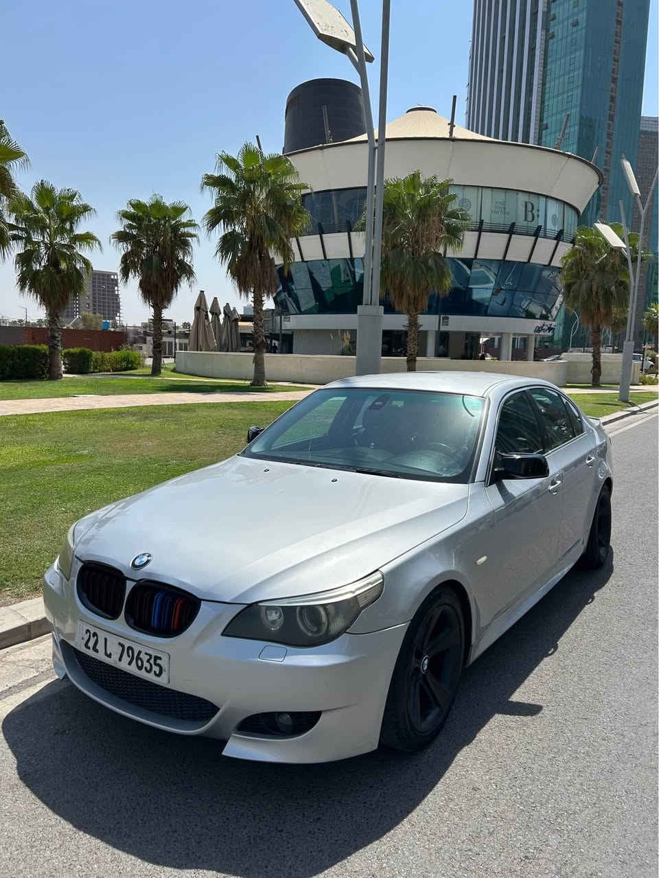 BMW E60 525 N52 2009
نۆزل کورت 
گیر عادی
تەبریت مەرکەزی سارد و گەرم  
گیر و مەکیمە و ئەکسل بە شەرت
تحویل و وەکالە بە شەرت
بی بۆیاخ  دوو سی جی ساردی هەیە
کۆبۆن بەنزینی هەیە   
عنوان هەولیر
نرخی ٩٢ و مەجالی کەم 
٥ وەرەقە خەرامەی لە سەرە دوای معمالە ئەگەریتەوە  
رەقم تەلفۆن *********** أربيل, العراق
