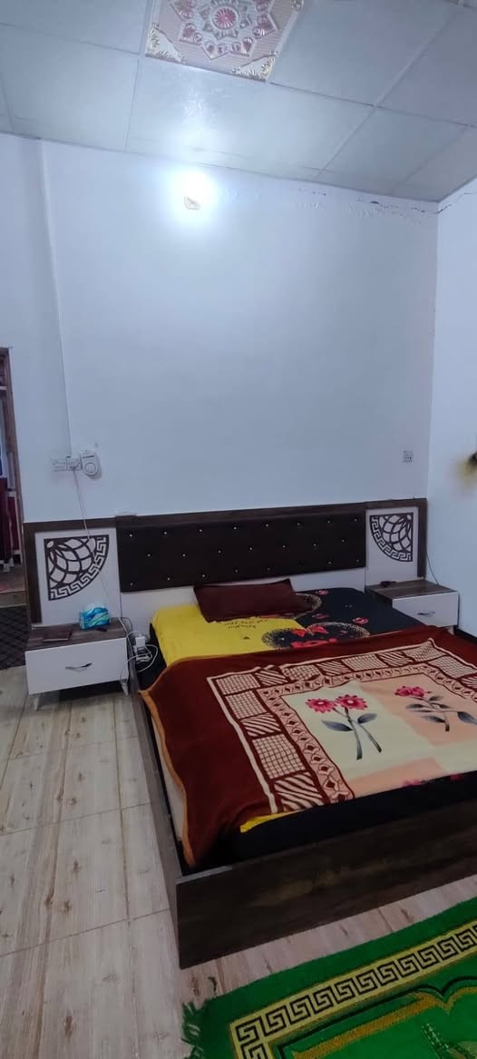 السلام عليكم غرفه نوم تركي عدد خمس قطع نظيفة  السعر 300 بيها مجال قليل
العنوان شط العرب قرب منطقة الاكوات الثالثه
رقم التواصل ***********

