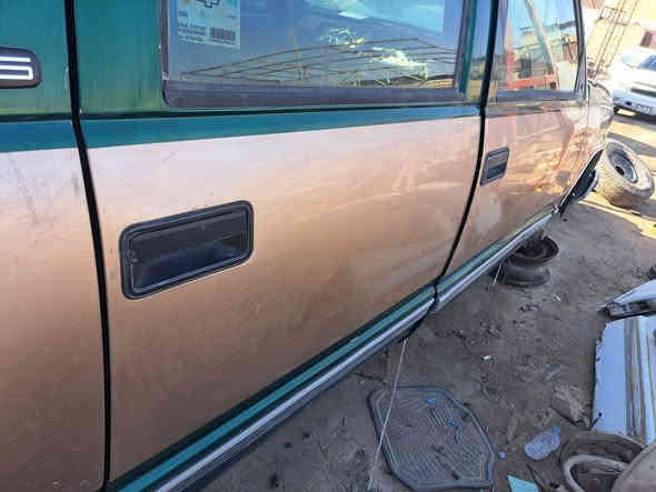 السلام عليكم للبيع أبواب بهبهان ٩٩ تخم كامل البوب كامله ماعدا البطاين العدد ٦ بدون صبغ العنوان ناصريه ***********
