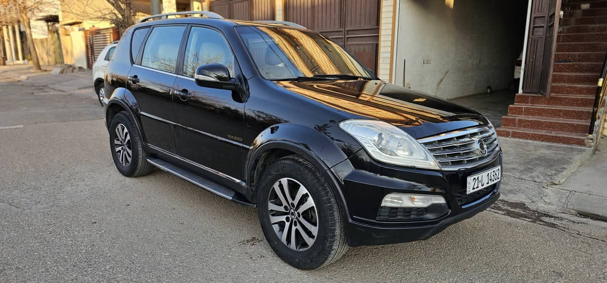 سانگوێنگ ڕیکستۆن 2013فول مواسە فات گێڕومەکینە مارسیدس بێ بۆیاخ سەنەوی ڕەقەم تایە تازەیە غازی ئیتاڵی بۆ دانراوە سعر{97}***********
