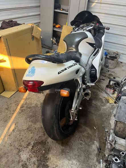 بطح هايبوزة شتريت طافية واريد ابيعهة  موديل 2006 دراجه دير وماتشتغل سعر خاص رقم
***********
