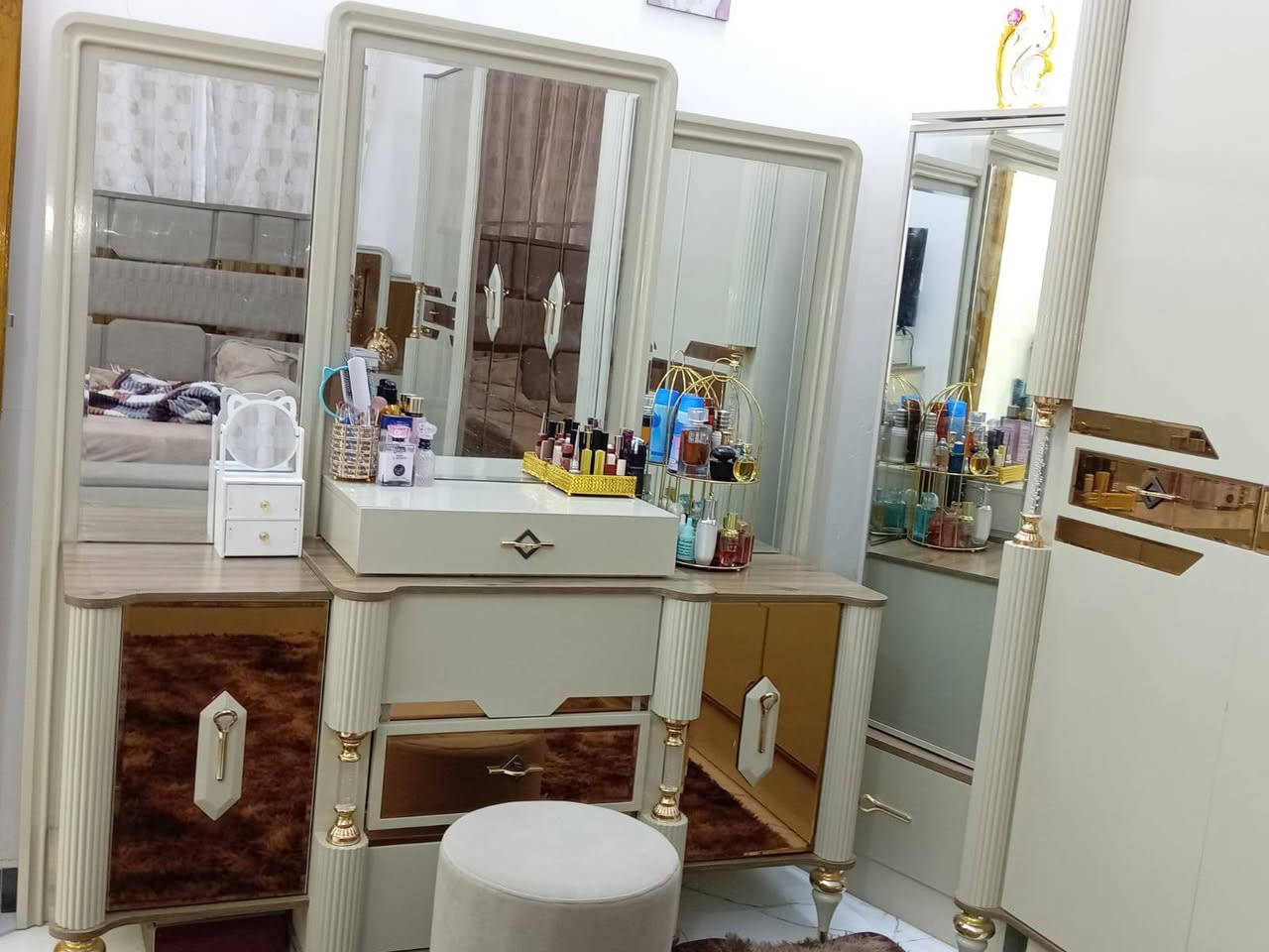 غرفه للبيع السعر مليون وبيهه مجال قليل


**إذا كنت صاحب هذا الإعلان وتريد حذفه لأي سبب، رجاءا أرسل رسالة إلى الدعم الفني**