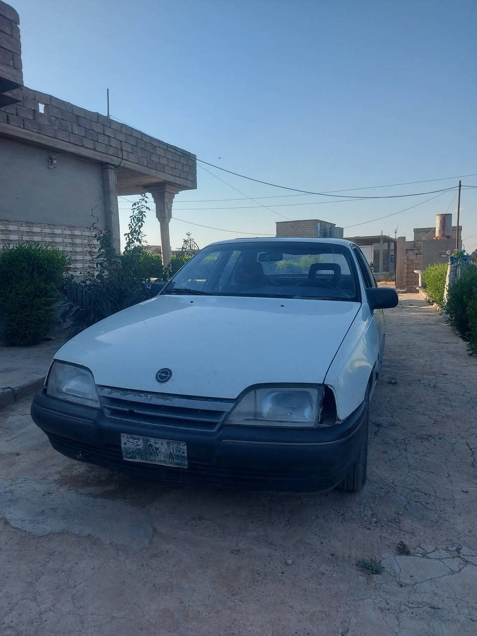 اوميگا للبيع محرك وگير شرط 
السعر 11ورقة وبيها مجال
خابر وتدلل ***********
‏‪0778 399 7421‬‏
