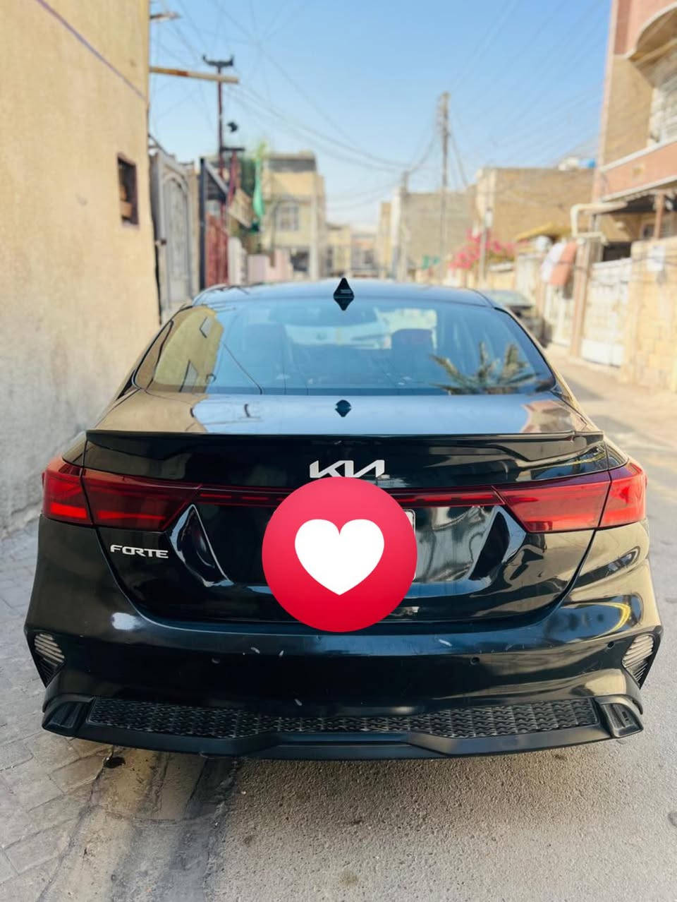 فورتي
موديل 23 وارد امريكي للبيع للستفسار الاتصال عله هذا الرقم ***********

السياره سعرها 130 او بيها مجال
