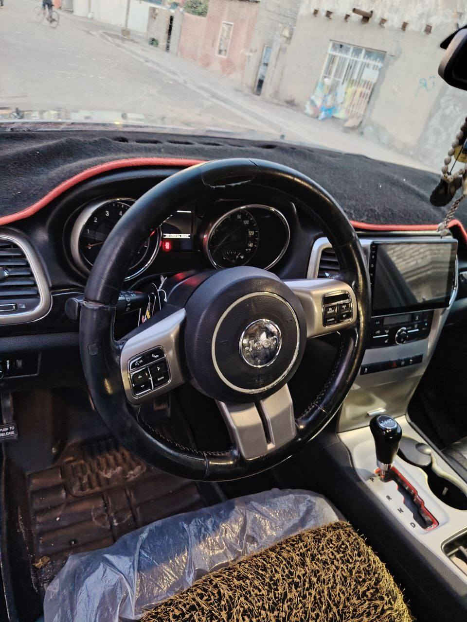 سلام عليكم
جيب لاريدو موديل 2012
سياره حيل جديده لايوجد صبغ ولامعجون ولابارد ولاضربه داخل سياره مكفوله  مكينه حاويه  گير مكفول 
حداديه تبريد  مواصفات تشغيل عن بعد بصمه كشنات كهرباء مواصفات فول عدا بونراما بيه 3قطع تبديل شركه اصلي نفس لون سياره جديده معنه الكلمه حيل جديده 
السعر 145وبيه مجال بسيط
مكان السياره بغداد رقمه بغداد  
سنويه باسمي  نفاذ السنويه 2029
رقم الاتصال 
***********
