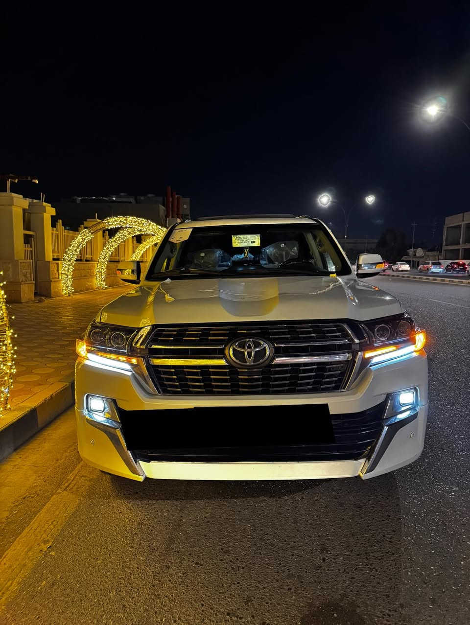 لاندكروز 2008 محدثه 2021 رقم بغداد انكليزي سنويه ماساقطه مصبوغه جاهزه مكاني نجف ***********
ب240
