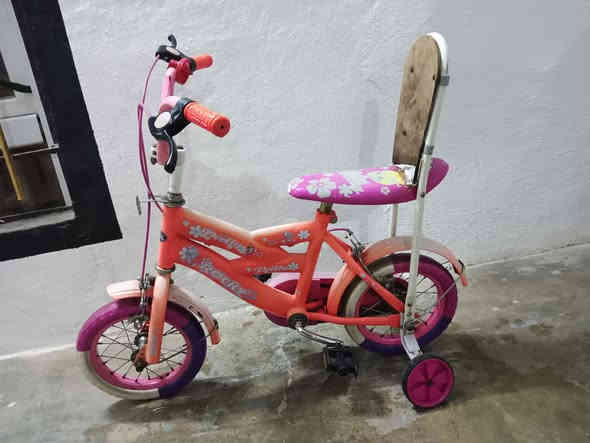 باسكيل حجم 12 كلش نضيف مابي كل عيب سعره 20الف مكاني كركوك حزيران ***********
