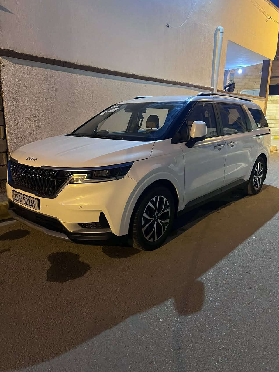 السلام عليكم كيا كرنفال 2023 غاز بانزين شركة واردكوريا مكفولة عدا طخات خفيفة موضحة بالصور 
السيارة ماشية 132 الف 
يراد له إدامة منظومة الغاز به خربطة بسيطة 
رقم انبار باسمي تحويل مباشر 
مكان السيارة الرمادي او هيت 
السعر 257 وبه مجال بسيط 
استفسار ***********
