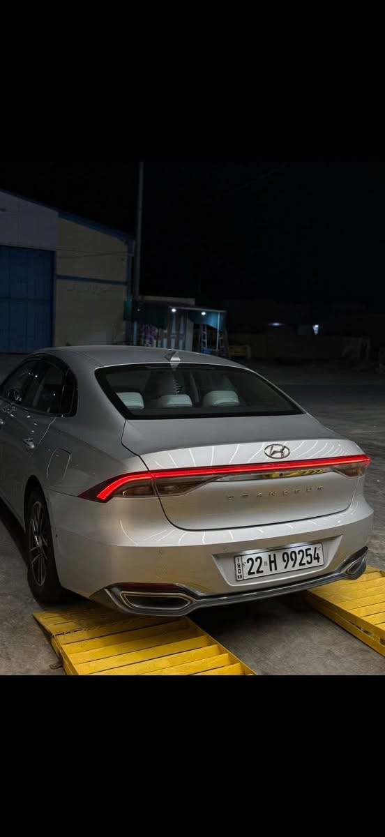 السلام عليكم 
بيع او مراوس بالشكل الجديد او k8
ازيرا غاز ٢٠٢٢
وارد كوري 
٦ سلندر 
داخل ابيض 
السياره ماشيه ١٠٥ الف 
رقم اربيل تحويل او وكاله 
مكانهه ديوانيه 
السياره كلش نظيفه وحلوه 
جاملغ خلفي يسار بي كلير من كوريا بدون حادث 
رقمي ***********
السعر ١٨٥ وبيهه مجال
