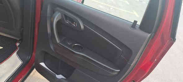 سلام عليكم شباب شوفر ترفيرس 2012 سيارة فول مواصفات حادث جاملغ وباب جهته صدر سيارة جاهزة من كلشي تخم تغير حدادية ميكانيك  سيارة مضيفة كلش سعر 110$ وبيهة مجال العنوان بغداد حسينية (اني مكلف بنشر)رقم الهاتف (***********)
