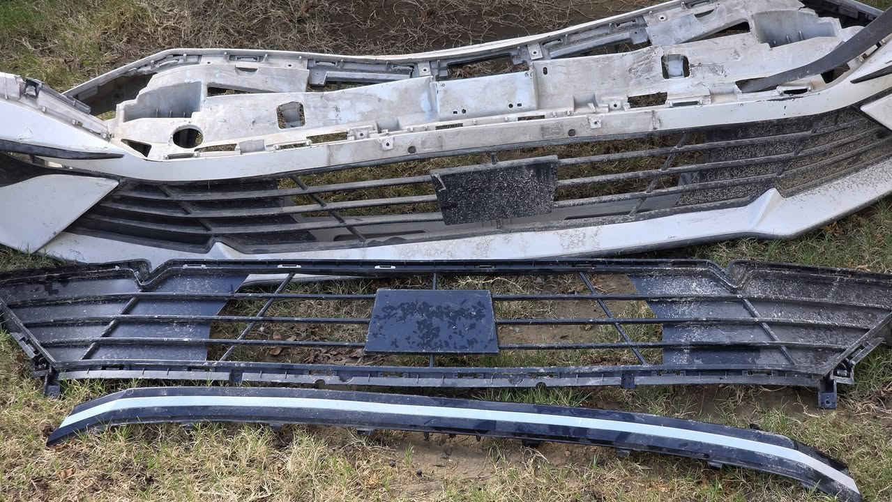 سلام عليكم شباب الي محتاج غراض دعامية امامية متوفرة شباكين الجوه والمسطرة 
وبلوجكترات اثنين وبقية الكفرات كلمن وسعرة 
***********
