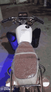 السلام عليكم دراجه للبيع السعر 6 00 وبيها مجال الفكان خيور رقم الهاتف *********** واتساب
