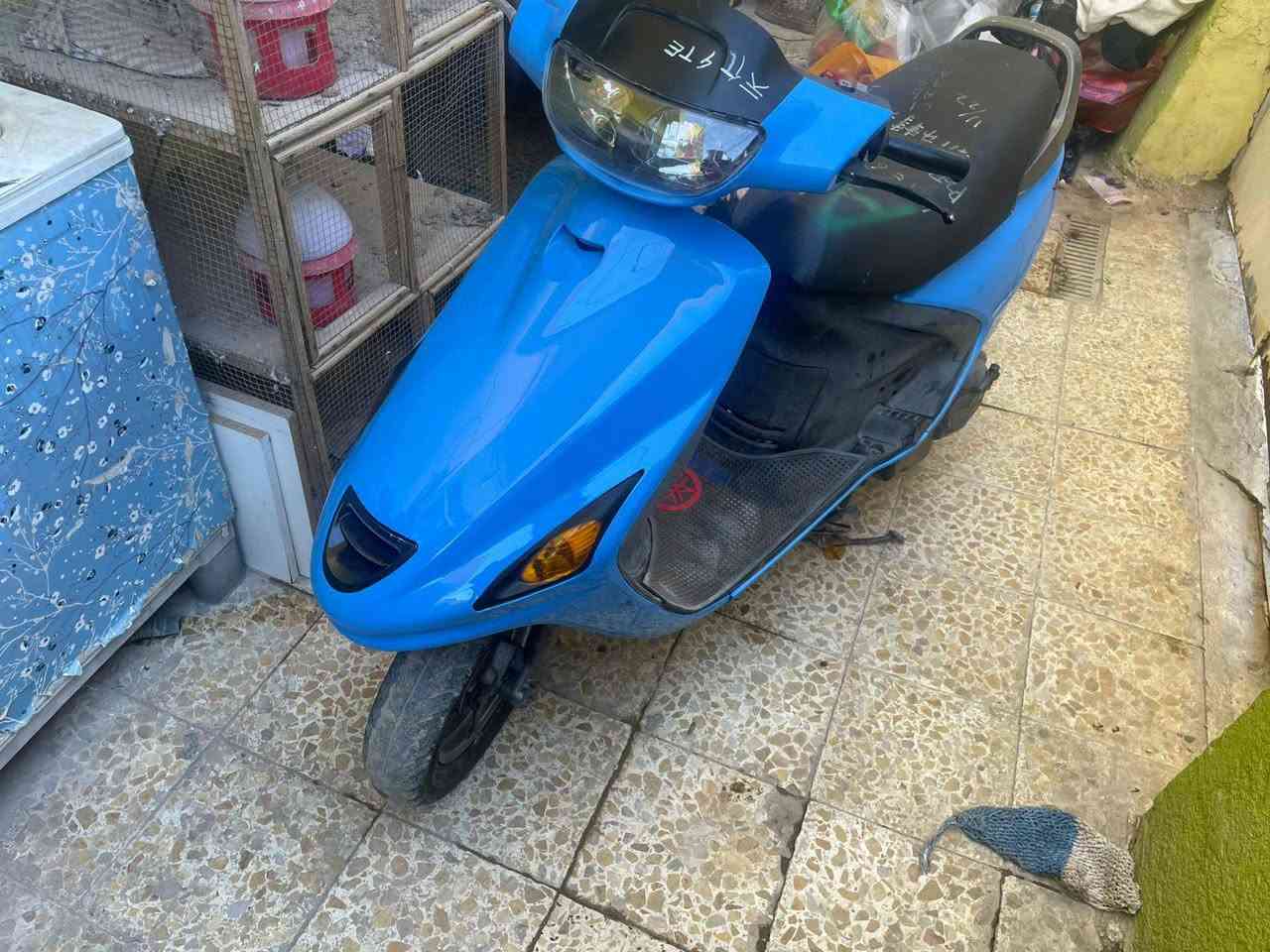 دراجة فراشة نضيفة ومحرك ناعم كلش مكاني نجف موجود واتساب واتصال*********** السعر 380
